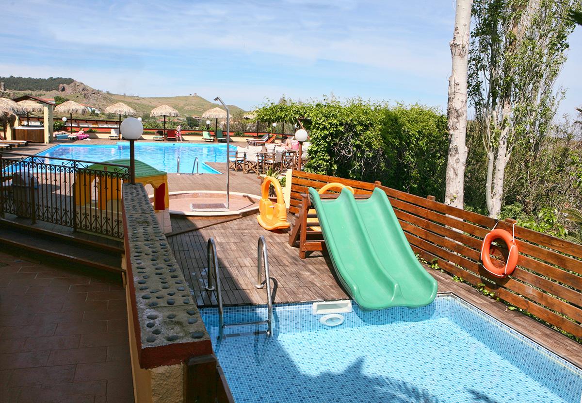 Belvedere Aeolis Hotel Митимна Экстерьер фото