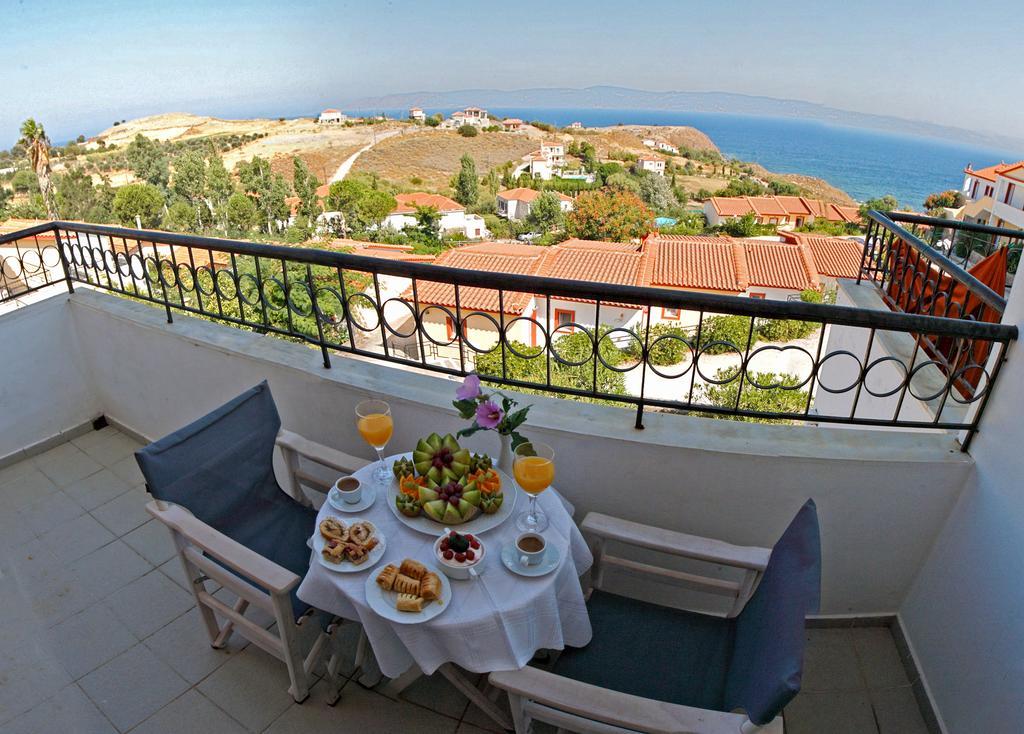 Belvedere Aeolis Hotel Митимна Экстерьер фото